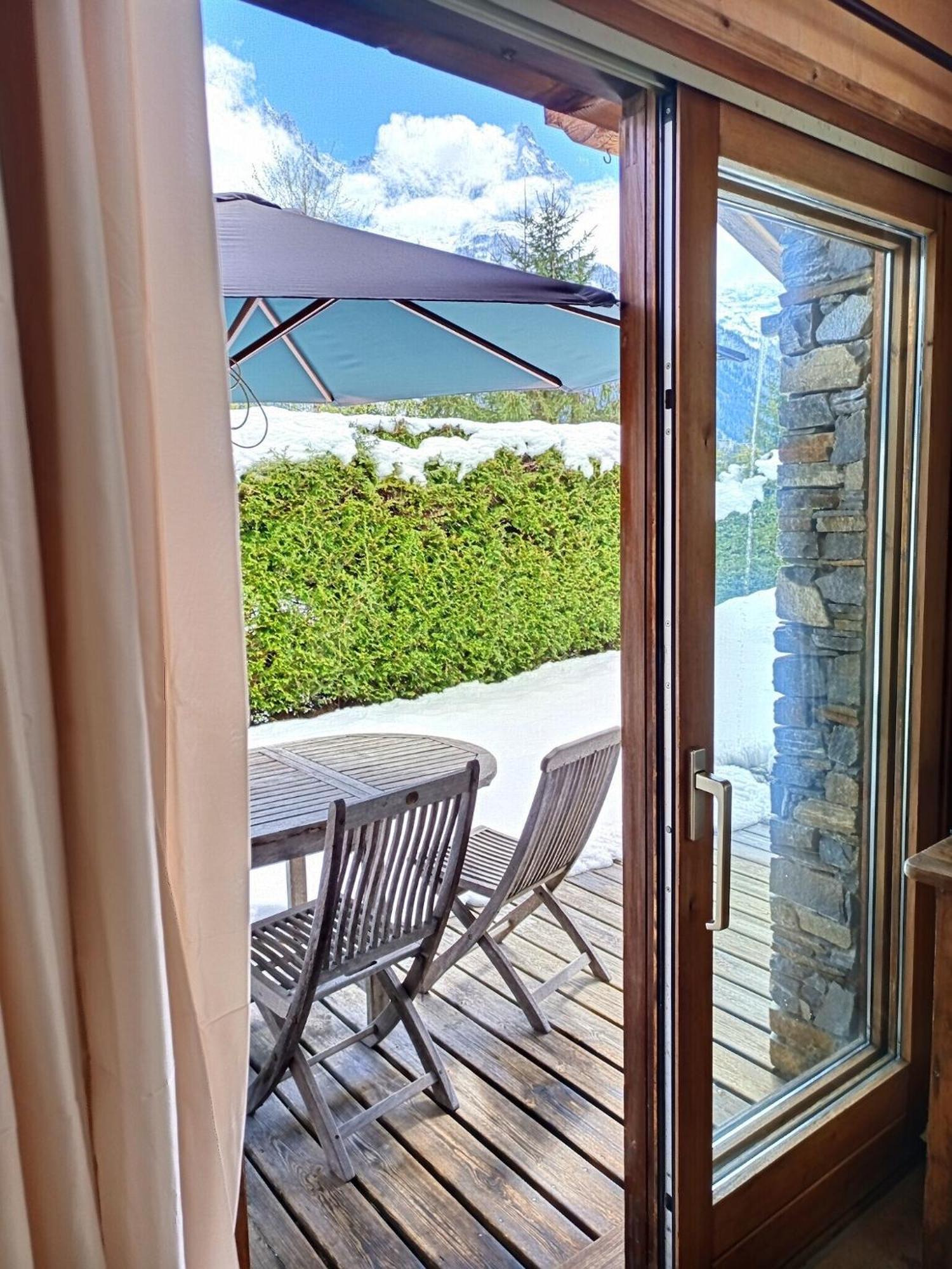 Chalet Spacieux A Pour 9 - Vue Panoramique Mont-blanc, Jacuzzi, Jardin & Parking *
