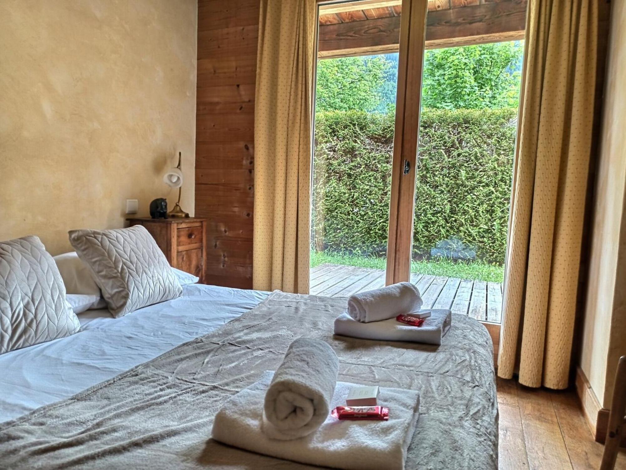 Spacieux A Pour 9 - Vue Panoramique Mont-blanc, Jacuzzi, Jardin & Parking * Chamonix
