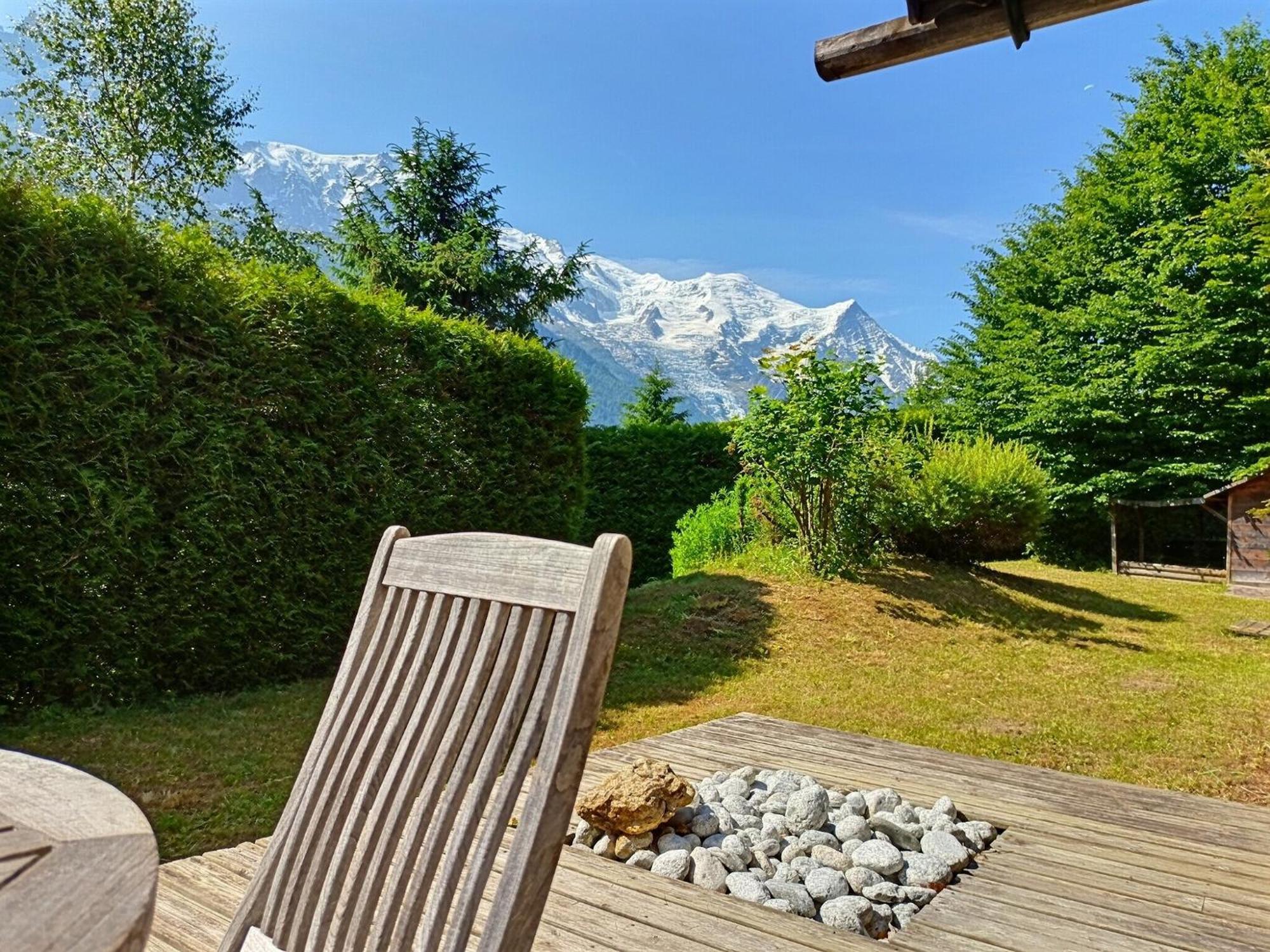Spacieux A Pour 9 - Vue Panoramique Mont-blanc, Jacuzzi, Jardin & Parking * Chamonix